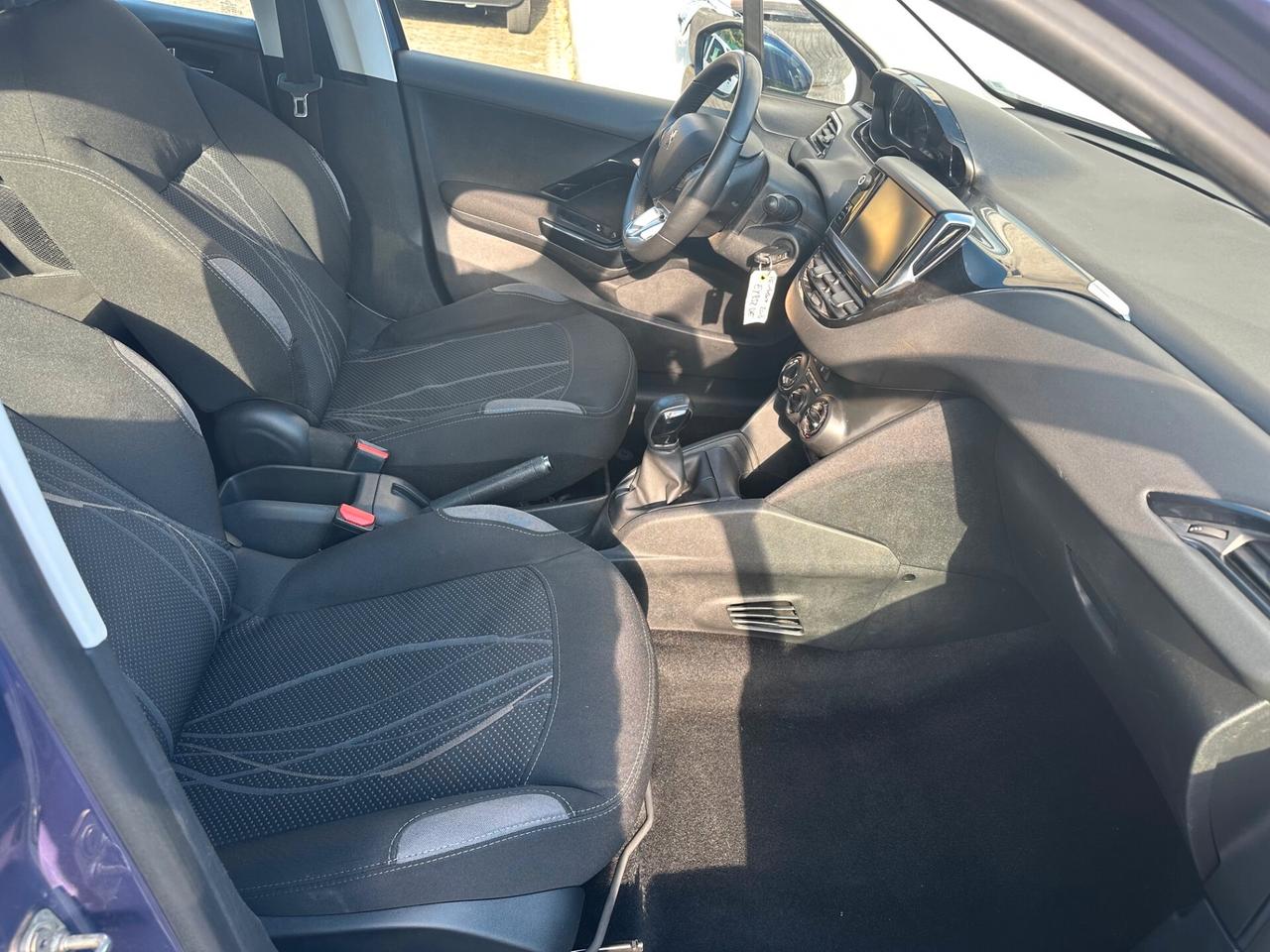 Peugeot 208 PureTech 82 5 porte Access