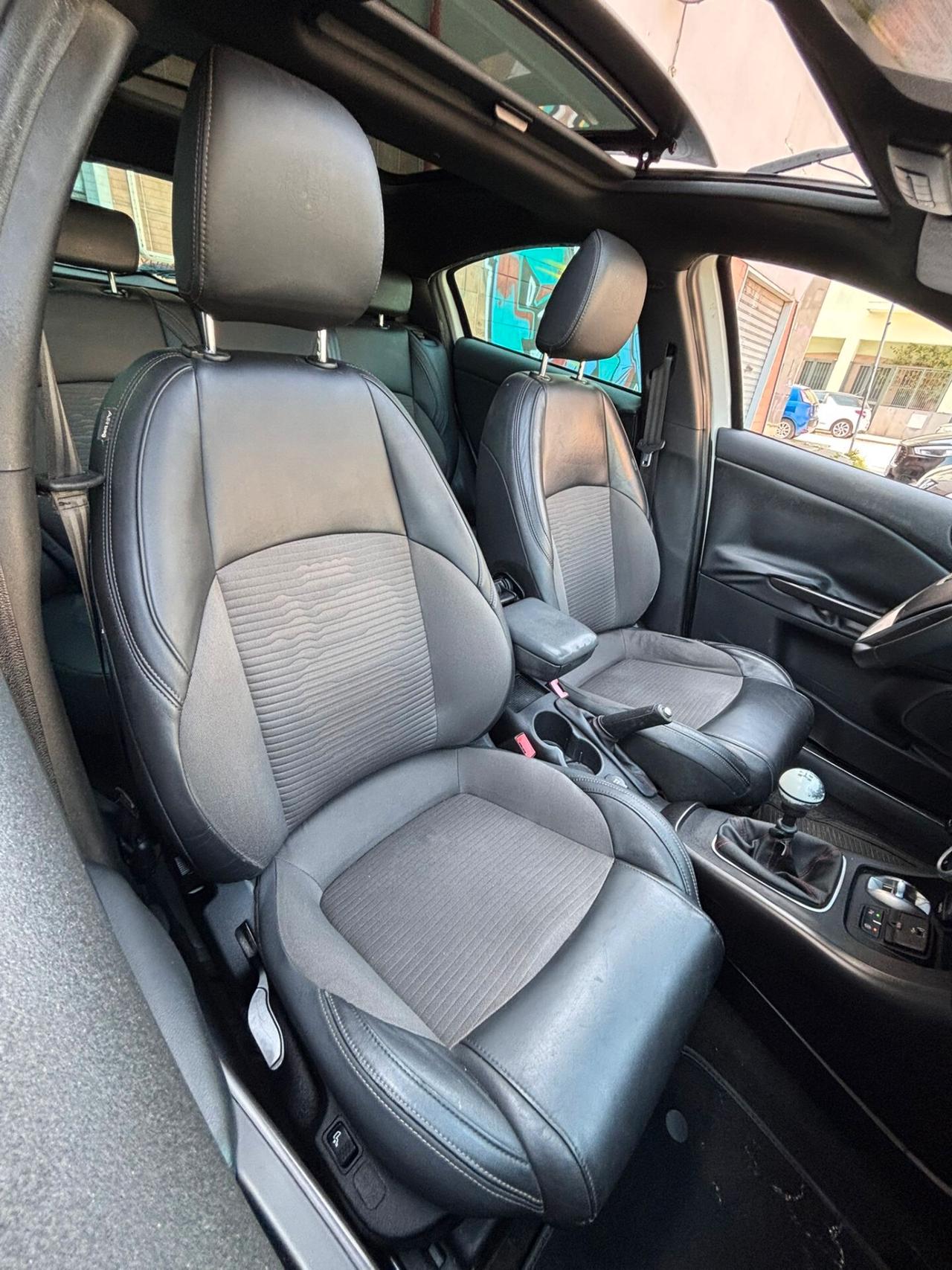 Alfa Romeo Giulietta 1.6 JTDm-2 105 CV Exclusive