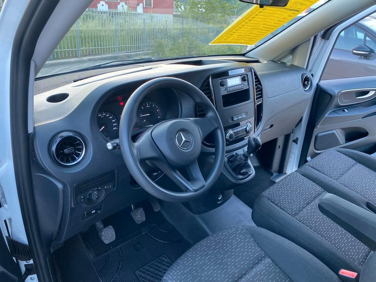 Mercedes-Benz Vito 6 POSTI 114 CDI Mixto Long 2022