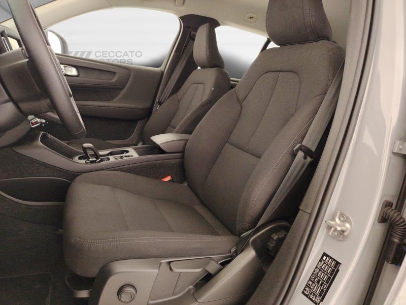 Volvo XC40 2.0 B3 Essential automatico