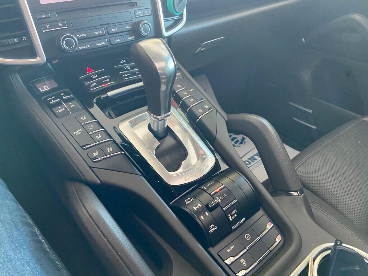 Porsche Cayenne 250CV 3.0 Diesel