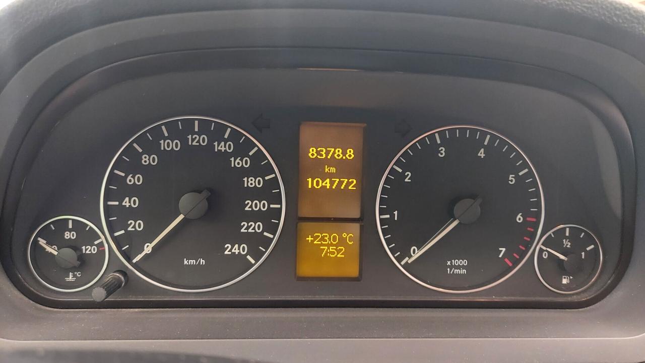 Mercedes-benz A 160 - BlueEFFICIENCY Premium