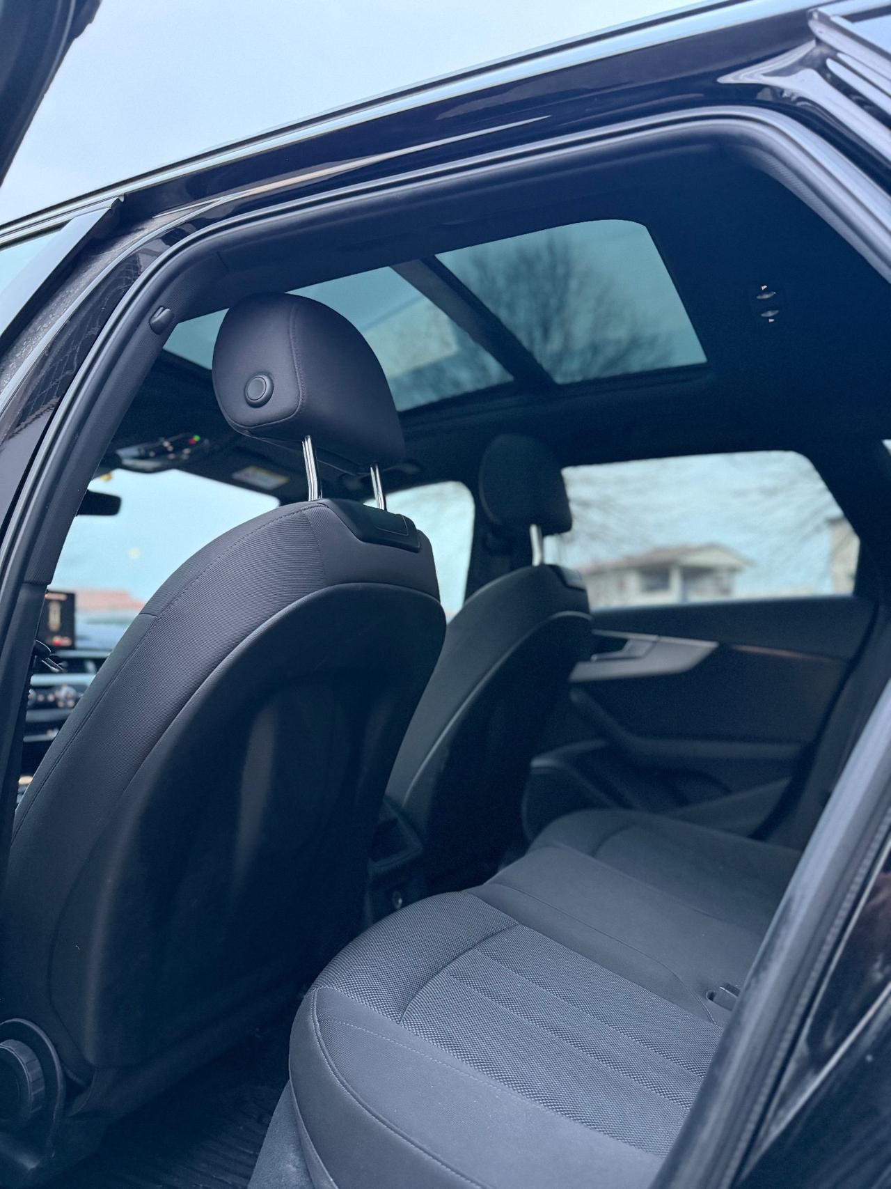 Audi A4 Avant 40 TDI S tronic line edition