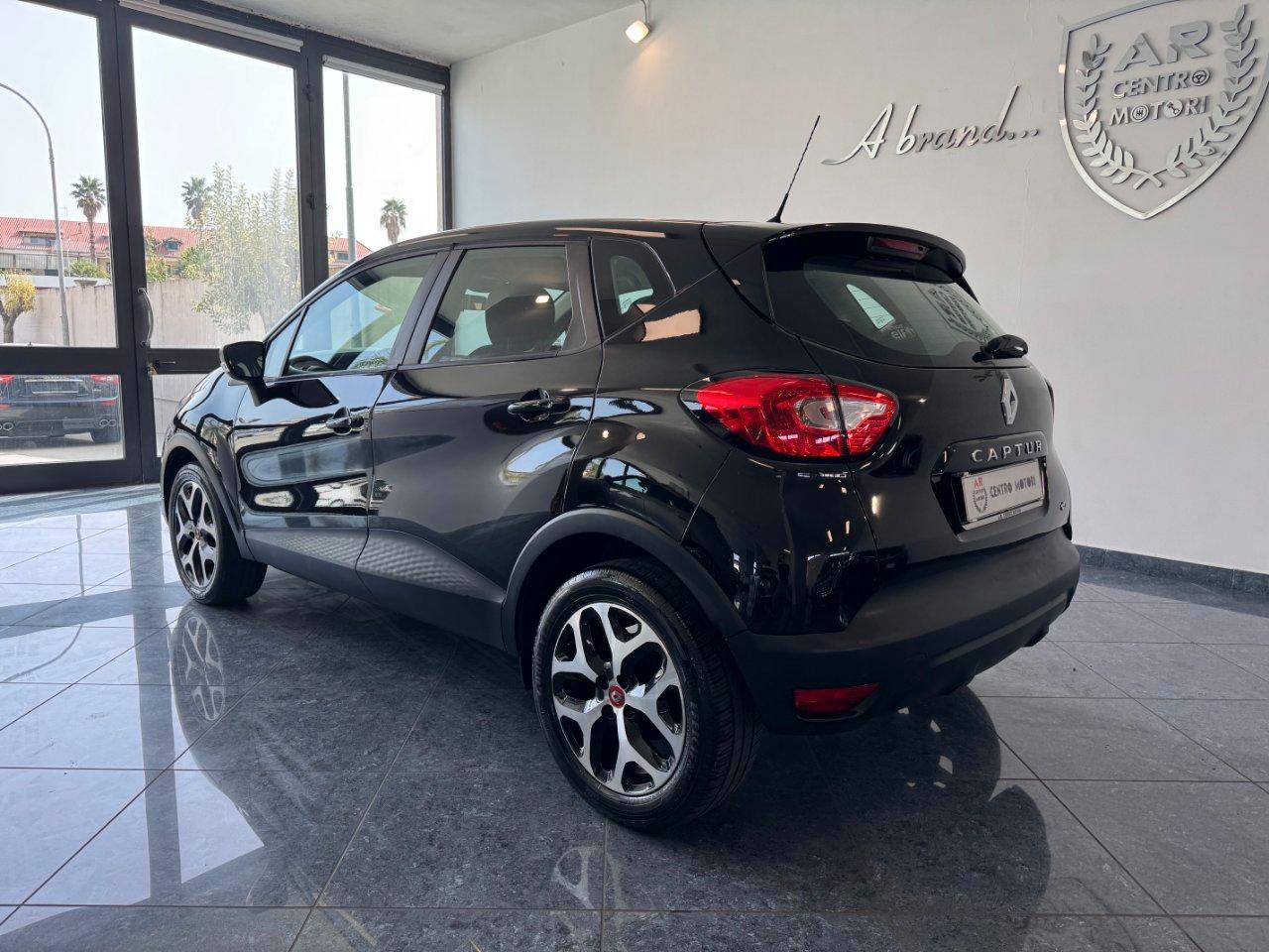Renault Captur 1.5 dci Excite 90cv Total Black Cerchi 17