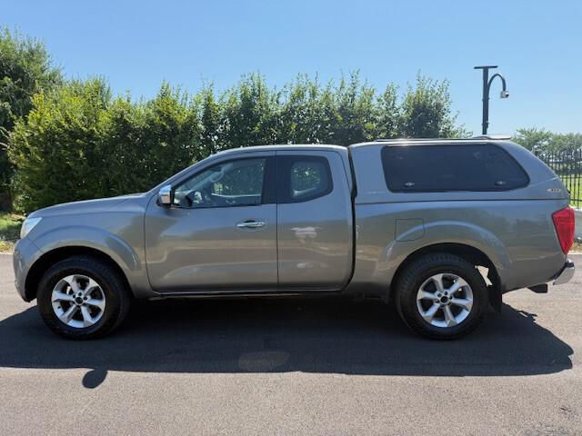 Nissan Navara 2.3 dCi 4WD King Cab Acenta