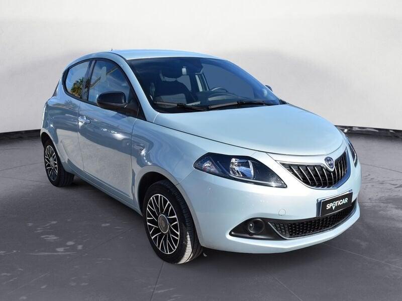 Lancia Ypsilon 1.0 FireFly 5 porte S&S Hybrid Platino