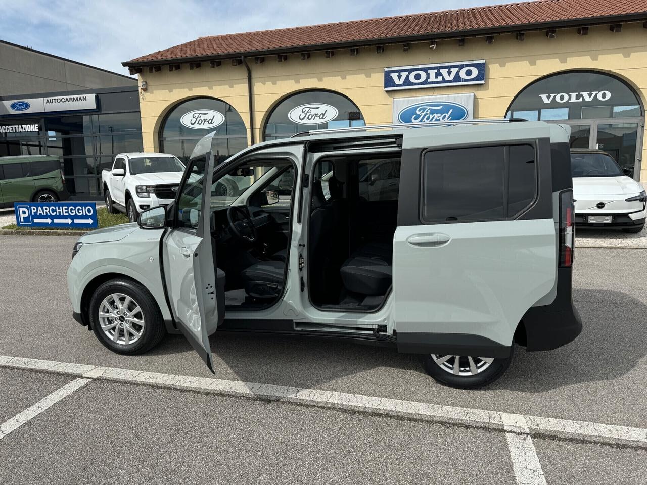 Ford Tourneo Titanium 1.0 EcoBoost 125CV Manuale