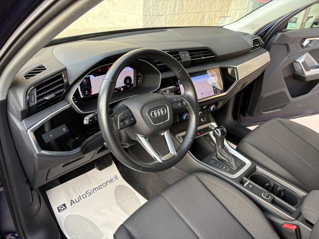 AUDI Q3 35 2.0 TDI S tronic Business COCKPIT
