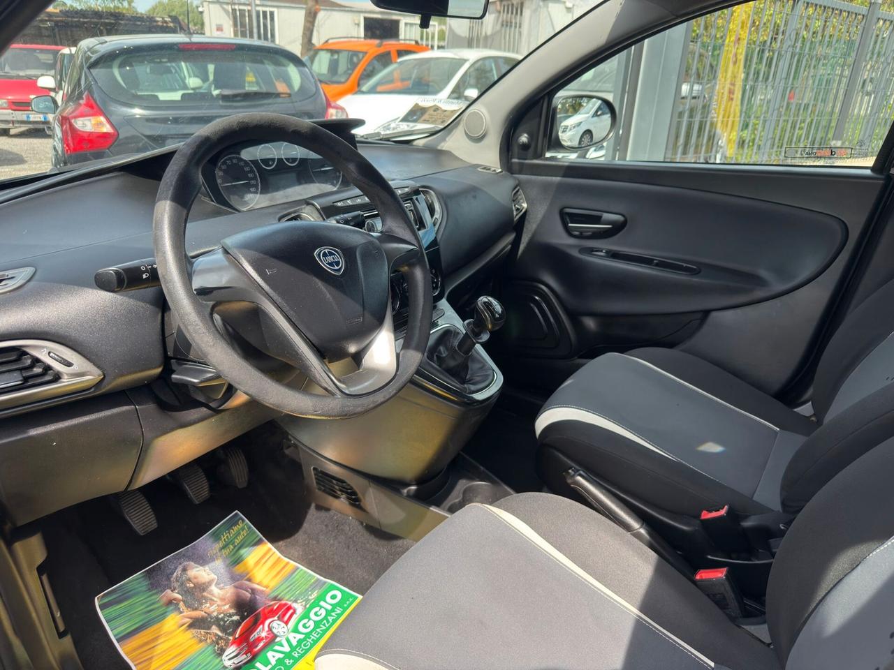 Lancia Ypsilon 1.2 69 CV 5 porte 30th Anniversary