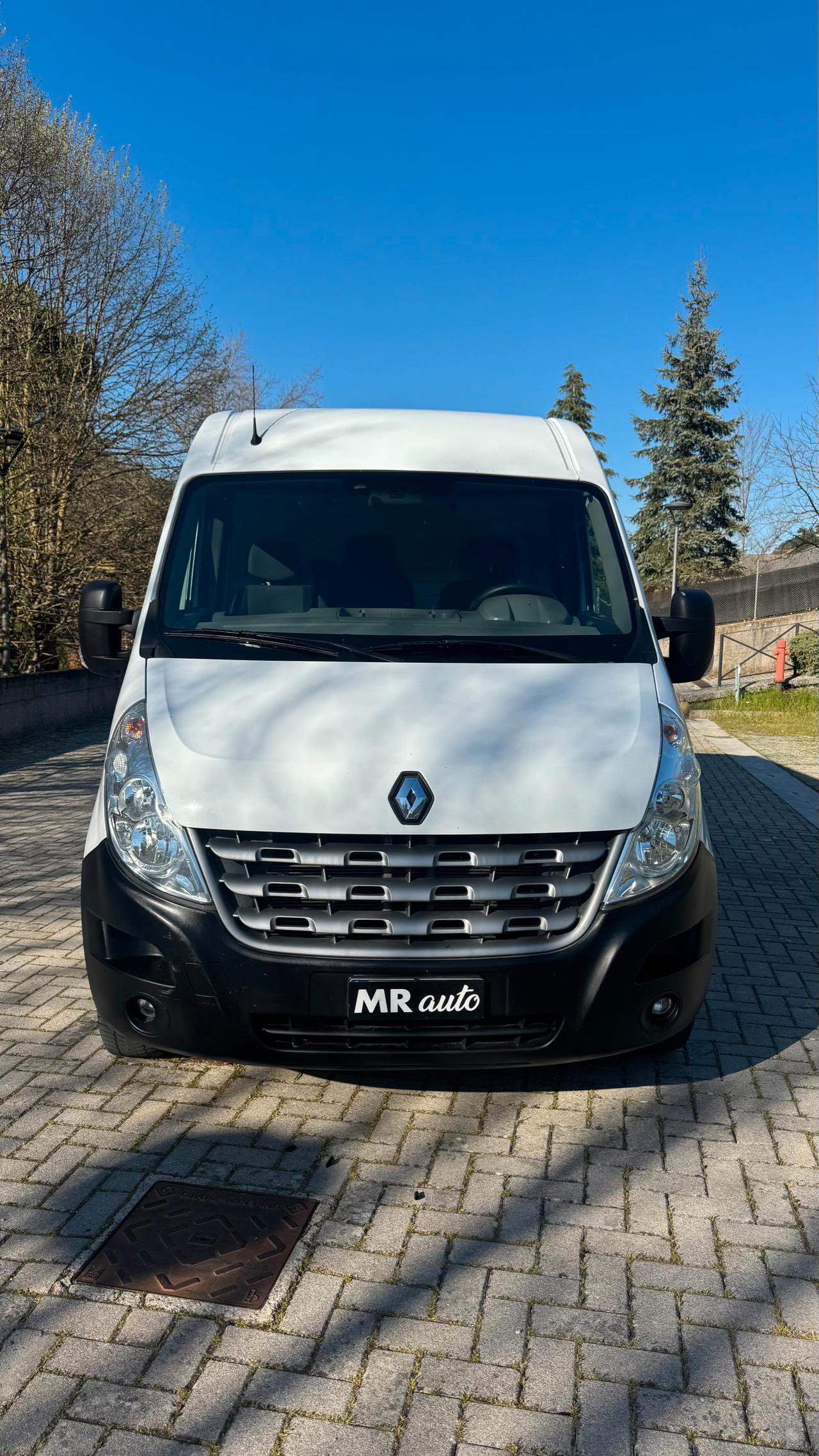 RENAULT Master T33 2.3 dci 125cv L2H2 E5