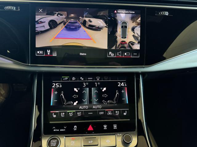 AUDI Q8 55 TFSI e quattro tiptronic S LINE