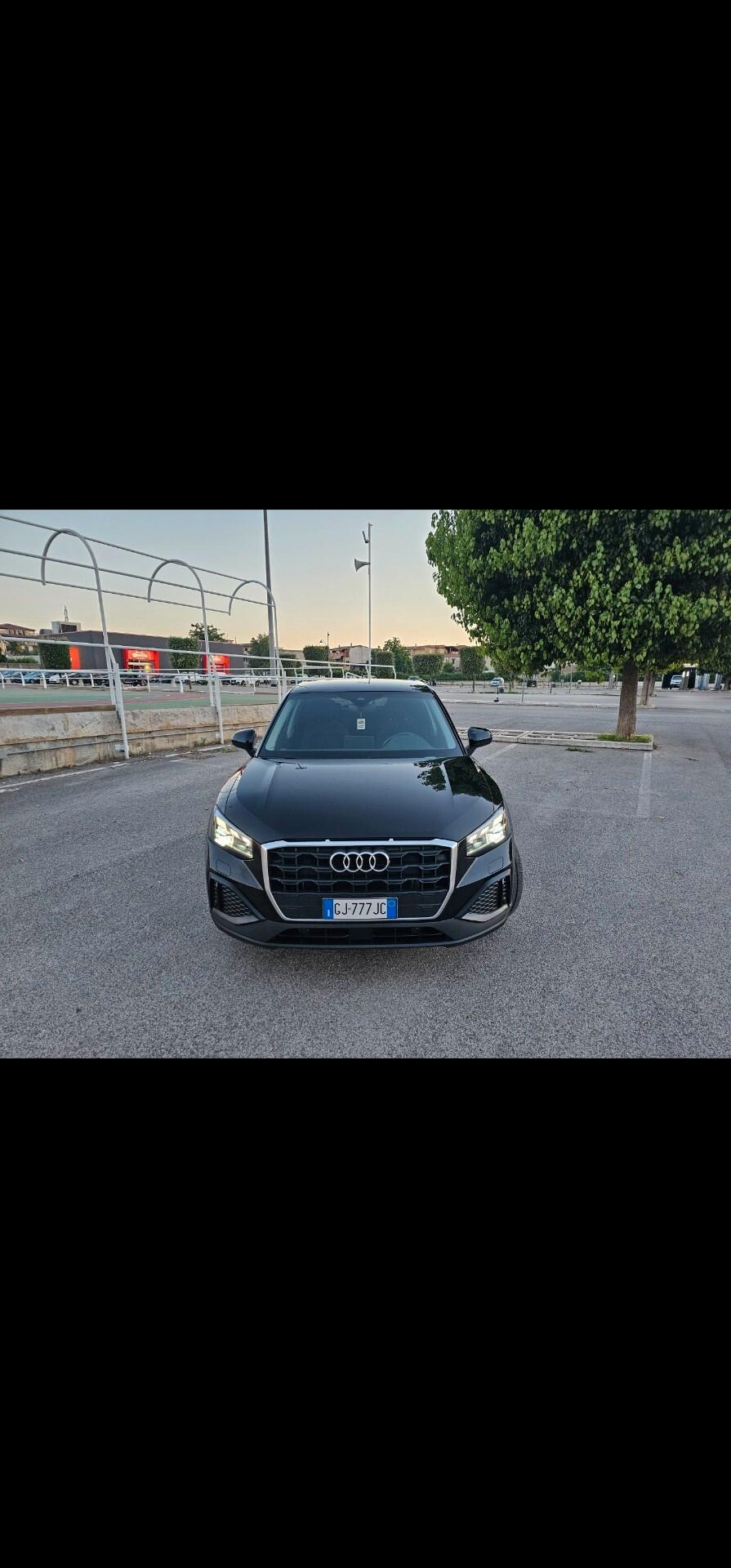 Audi Q2 35 TDI quattro S tronic Business Plus