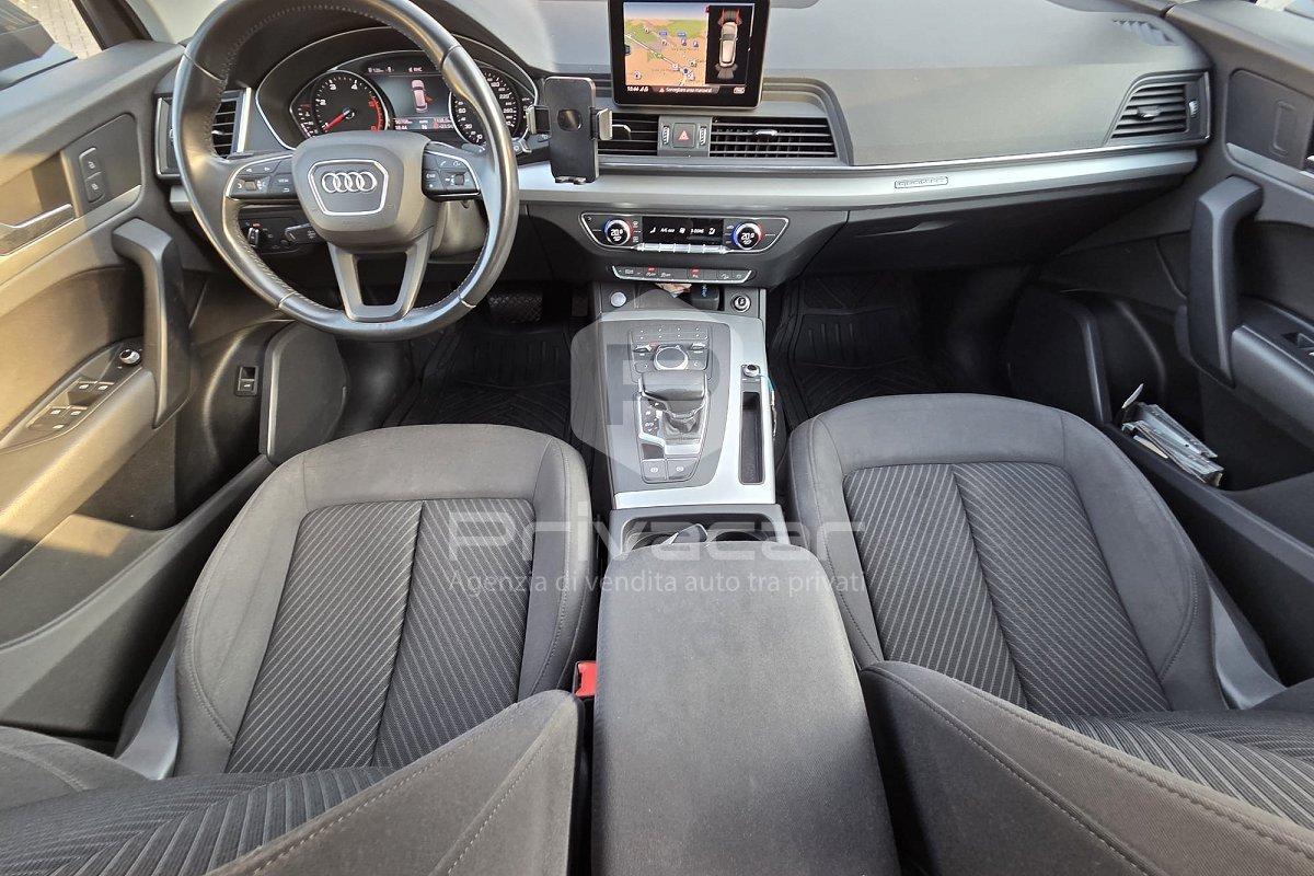 AUDI Q5 40 TDI quattro S tronic Business