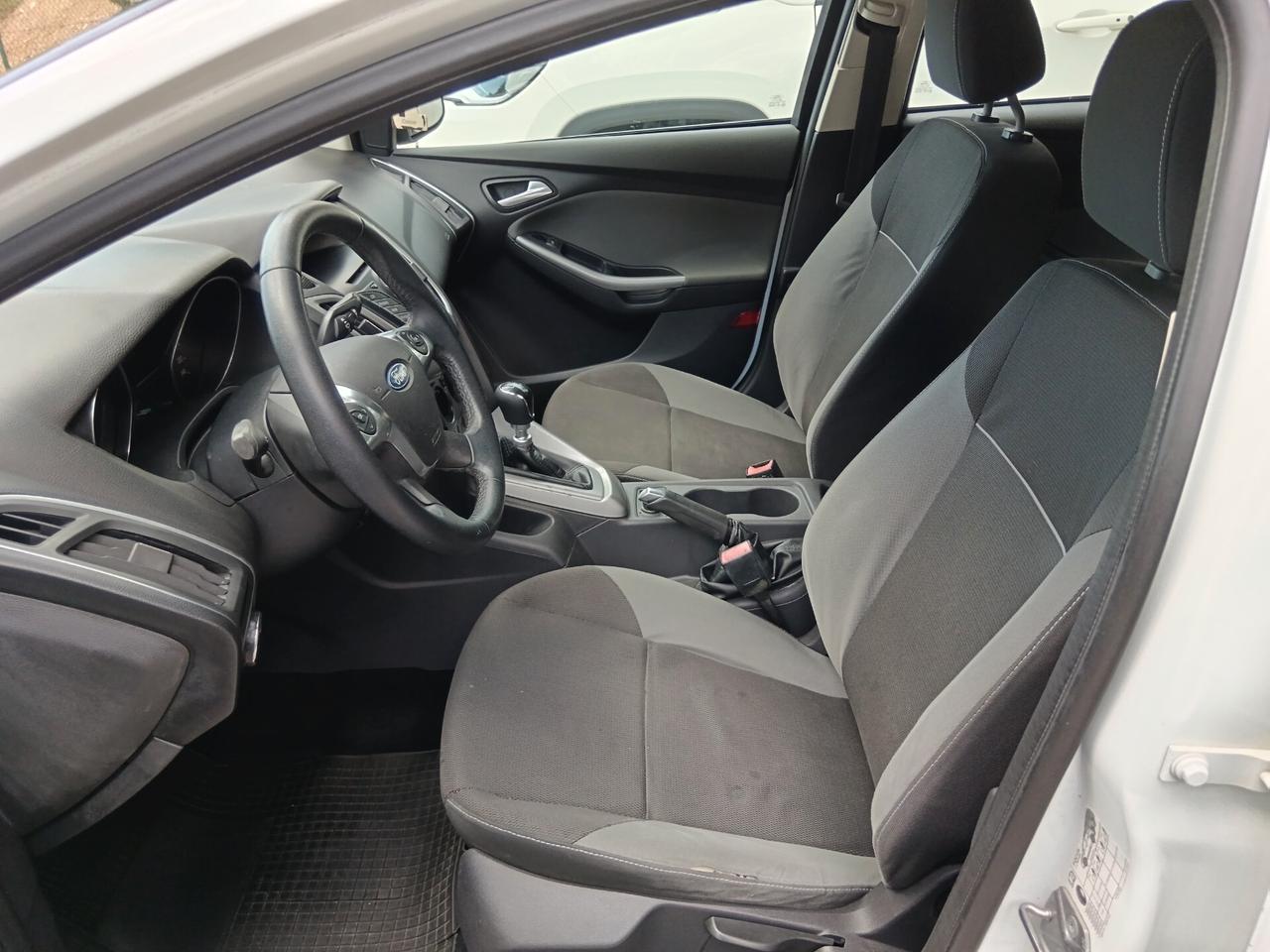 Ford Focus 1.6 TDCi 95CV SW SENSORI PARK