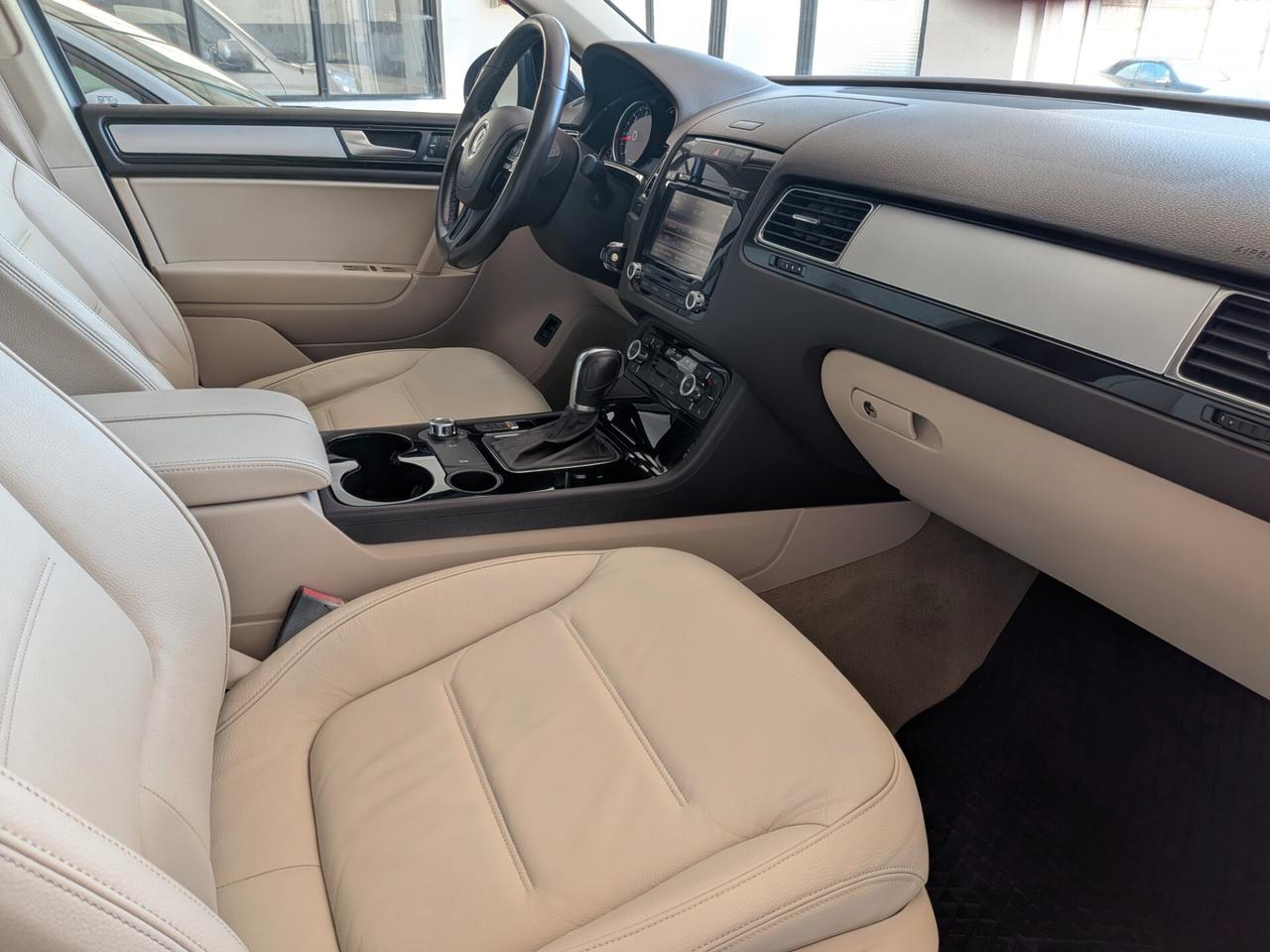 VOLKSWAGEN TOUAREG 3.0 V6 TIPTRONIC