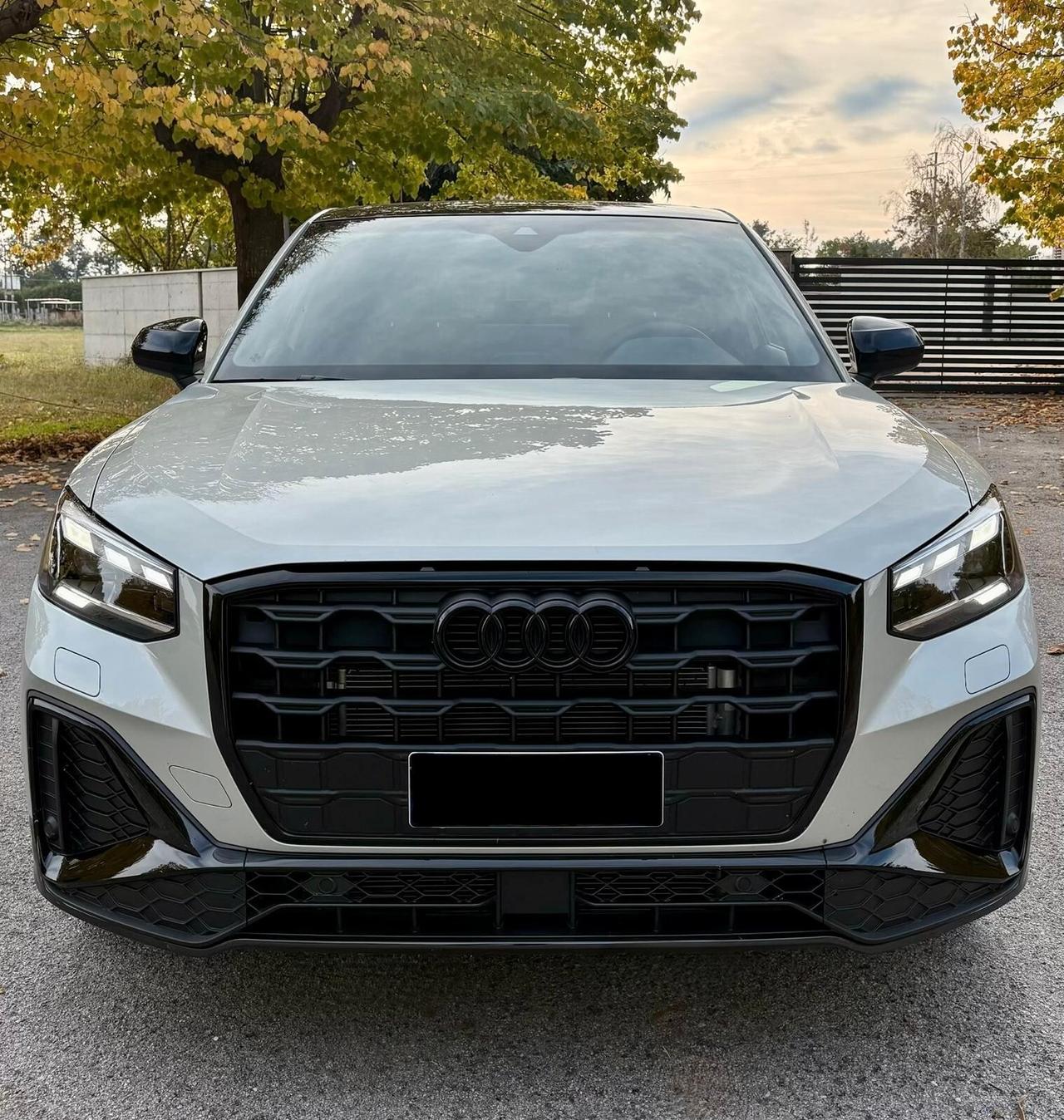 Audi Q2 35 TDI S-tronic S-line Identity Black