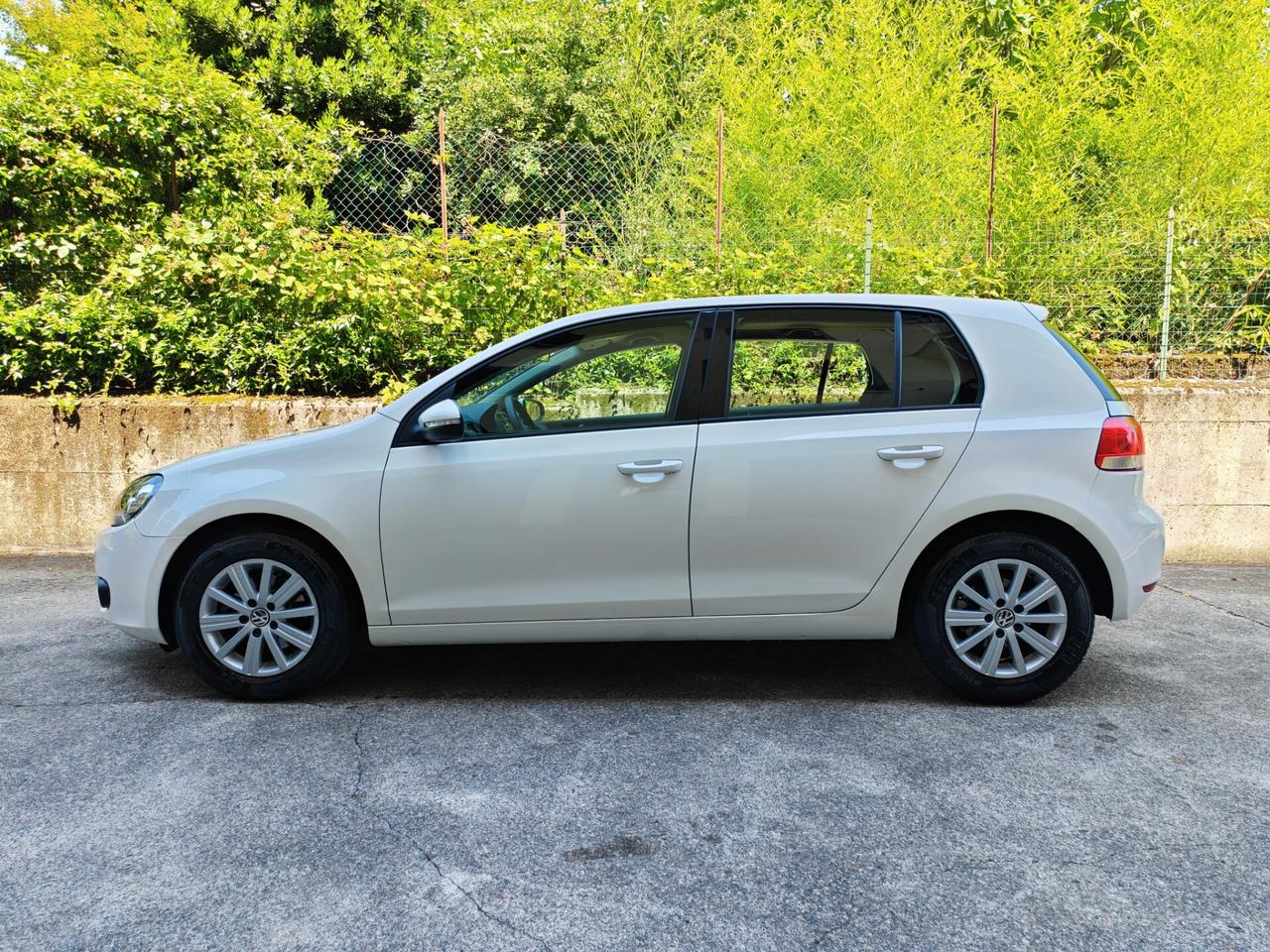 Volkswagen Golf 1.2 BENZINA 105cv / 68.000km