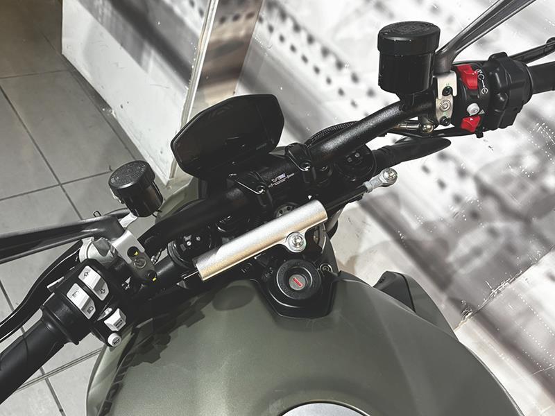 Ducati Streetfighter V2
