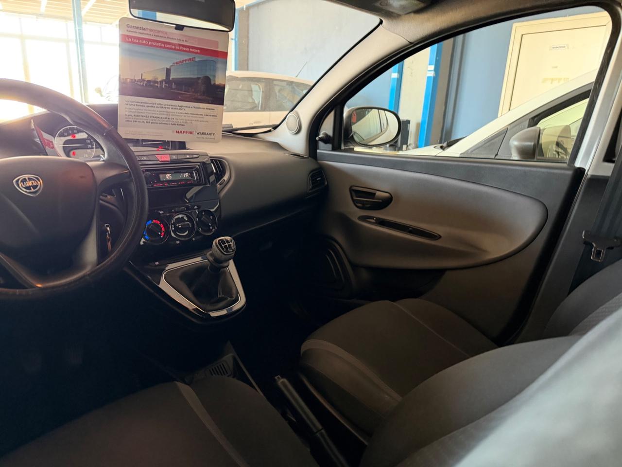 Lancia Ypsilon 1.2 69 CV 5 porte 2015
