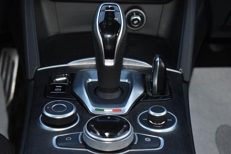 Alfa Romeo Stelvio Stelvio 2.2 t Super Business rwd 160cv auto