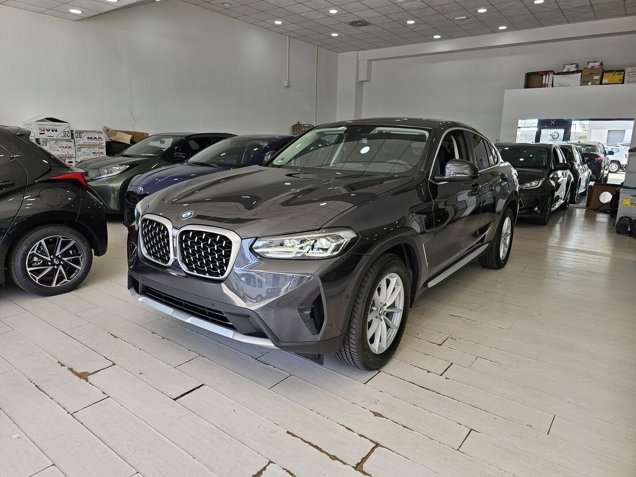 BMW X4 Xdrive 20d mhev Tetto cam Nav PDC Full LED