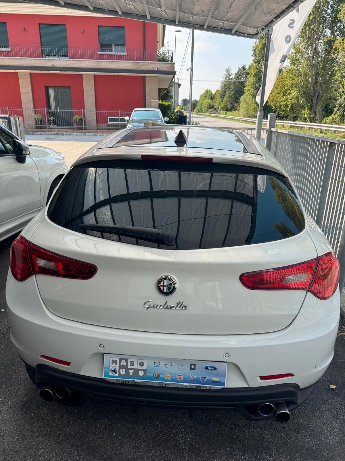 Alfa Romeo Giulietta 1750 Turbo TCT Quadrifoglio Verde