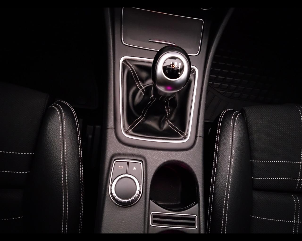 Mercedes-Benz Classe A - W176 - A 180 cdi Sport E6