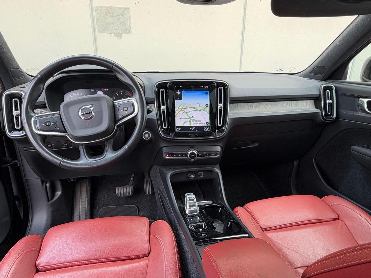 Volvo XC40 T3 Geartronic FULL OPTIONAL