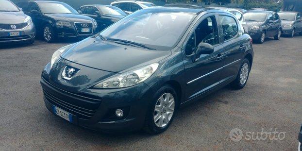 Peugeot 207 1.4 HDi 70CV 5 porte NEO PATENTATI CLIMA MULTIFUNZIONE COMANDI VOLANTE