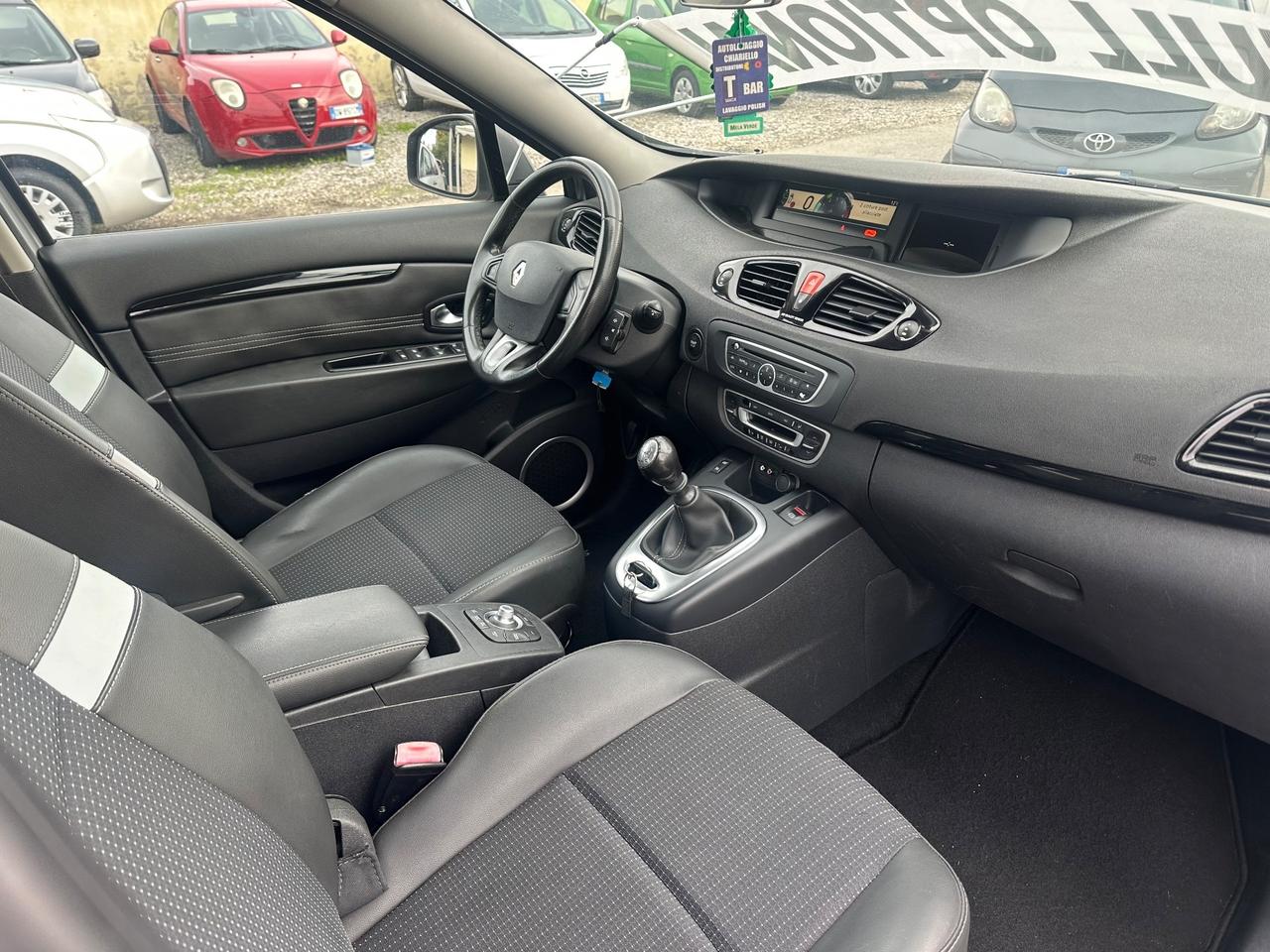 Renault Scenic 1.5 diesel 2011 7posti full optional