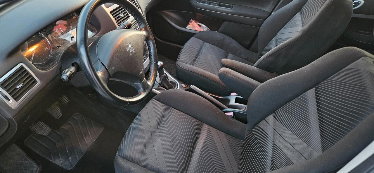 Peugeot 307 1.6 16V HDi 80kw