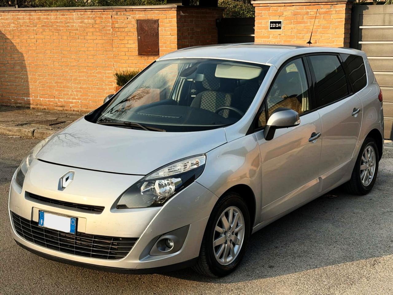 Renault Grand Scenic 1.9 dCi 130CV 7Posti-Garanzia-2011