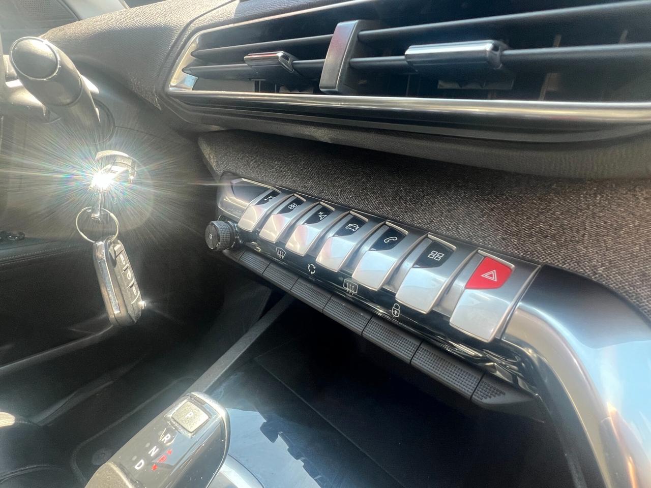 Peugeot 3008 1.5HDi Automatica Pelle Totale