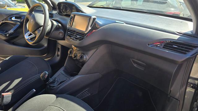 PEUGEOT 208 1° serie PureTech 82 5 porte Allure