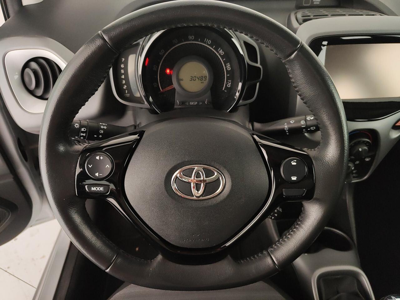 Toyota Aygo 1.0 VVT-i 69 CV 5 porte x-business