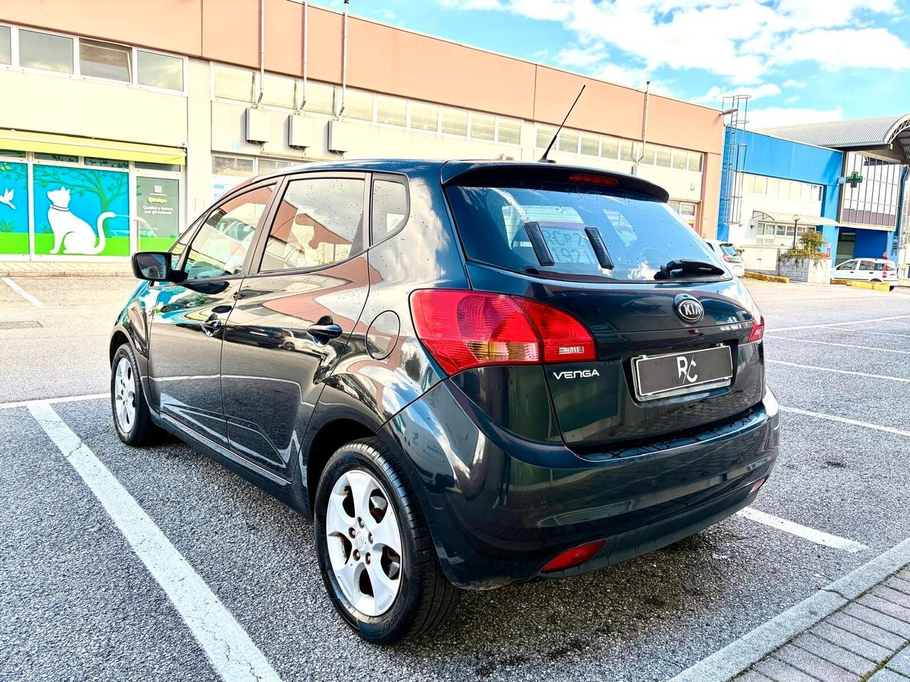 KIA Venga 1.4 Benzina ok neopatentati