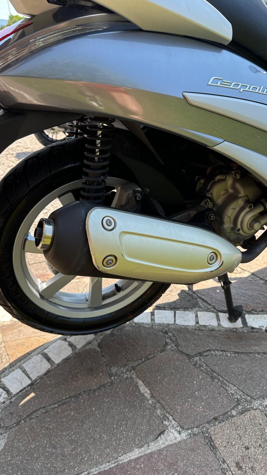 Peugeot Geopolis 250