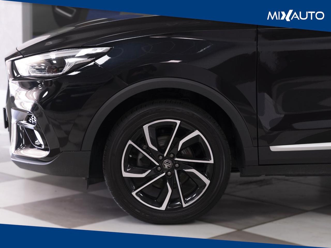 MG ZS 1.5L 5MT Luxury