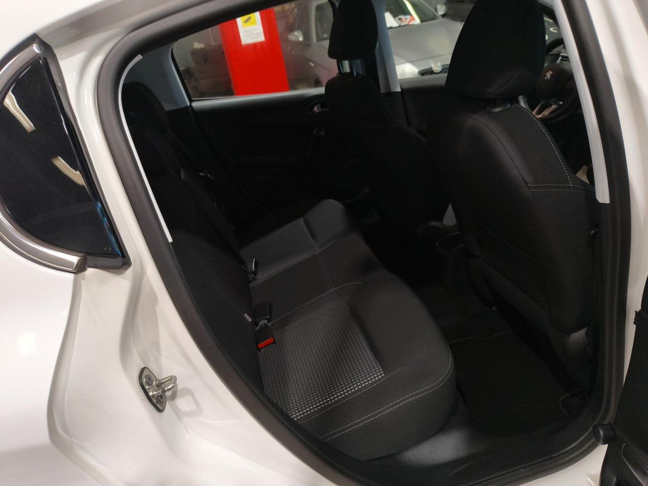 Peugeot 208 P Turbo 110 EAT6 S&S 5 porte GT Line 35.000 KM