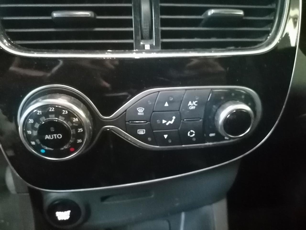 Renault Clio dCi 8V 90CV EDC Start&Stop 5 porte Energy Excite