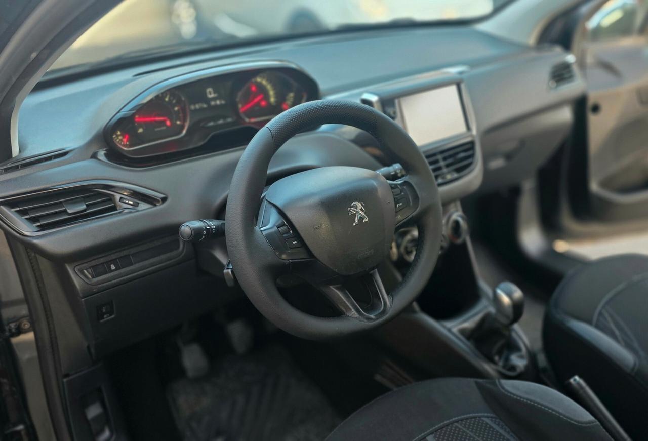 Peugeot 208 1.4 HDi 68 CV 5 porte Active 2014