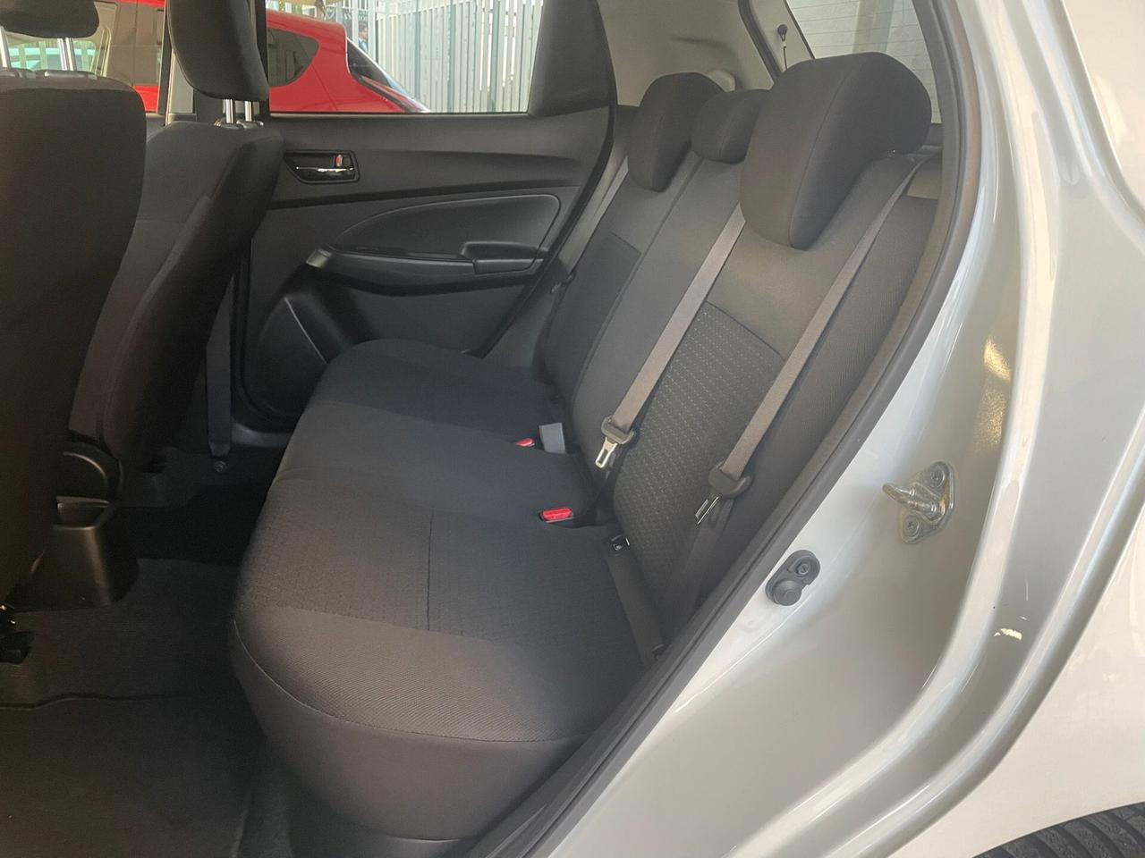 Suzuki Swift 1.2 Hybrid 4WD AllGrip Top