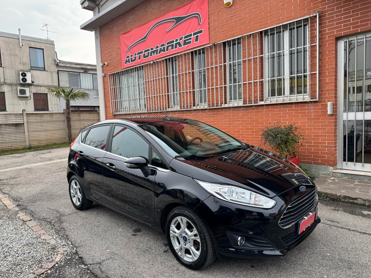 Ford Fiesta 1.5 TDCi 75CV 5p Titanium