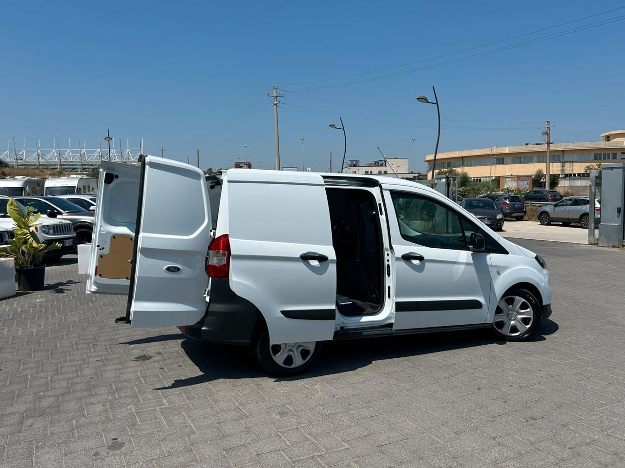 Ford Transit Courier 1.5 TDCi 75CV Van Trend