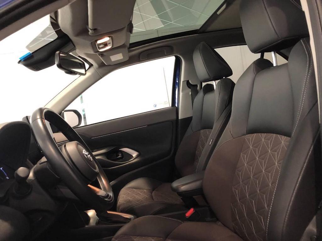 Toyota Yaris Cross 1.5 H Lounge FWD E-CVT