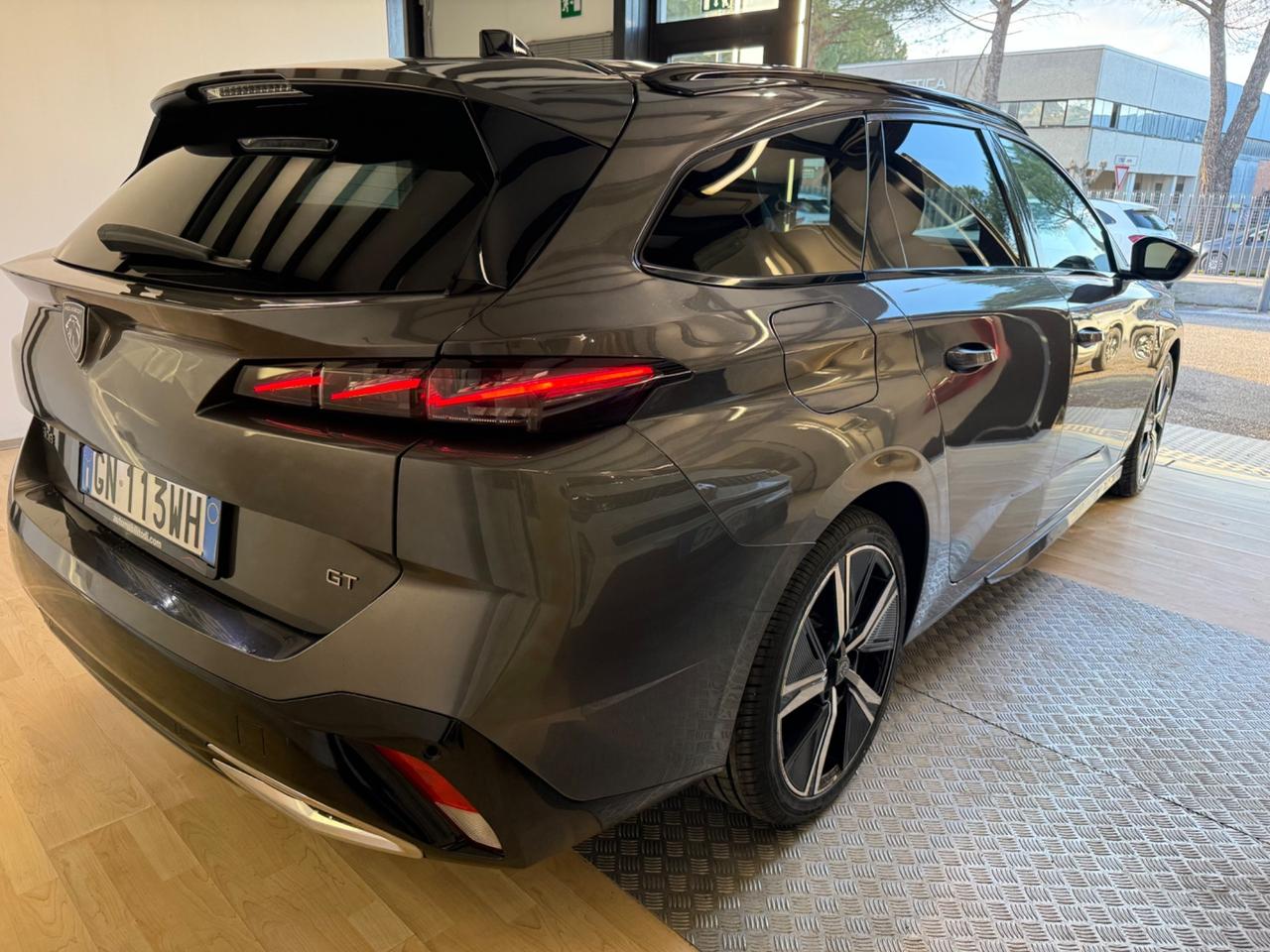 Peugeot 308 BlueHDi 130 S&S EAT8 SW GT