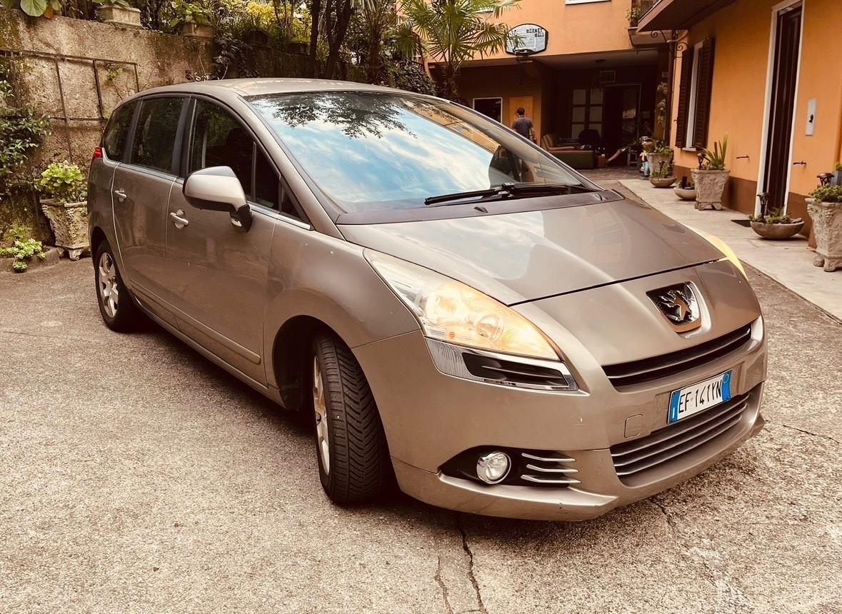 Peugeot 5008 1.6 HDi 112CV Business