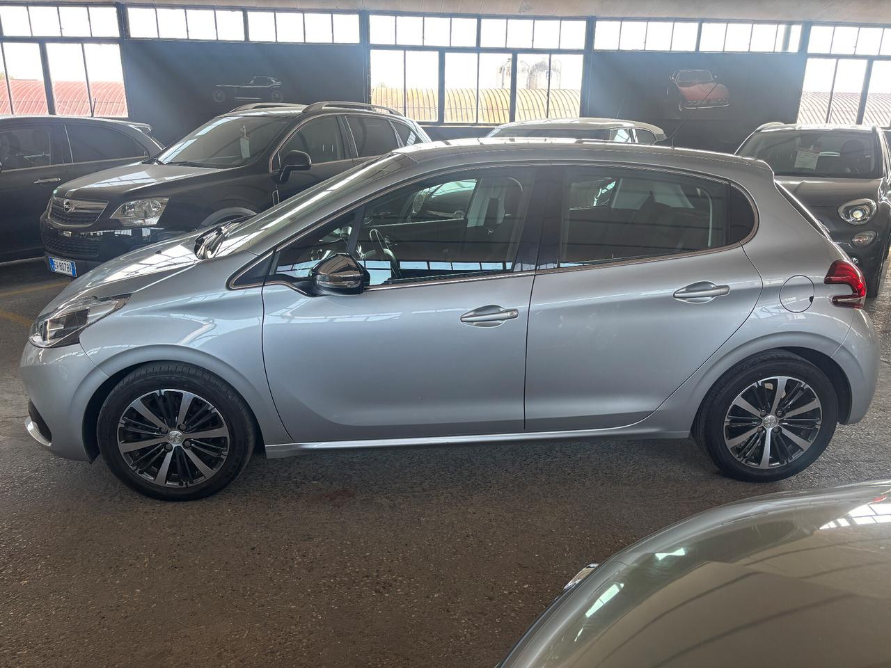 Peugeot 208 1.2 BENZINA 60KW 82CV Allure NEOPATENTATO