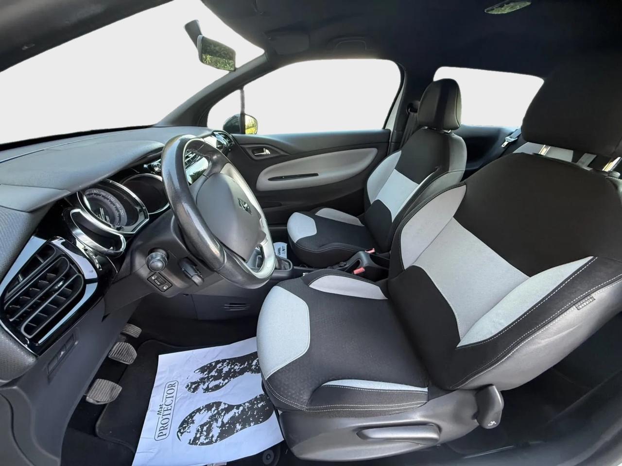 Citroen DS3 Just black 1.4 hdi 2016 ottimo stato