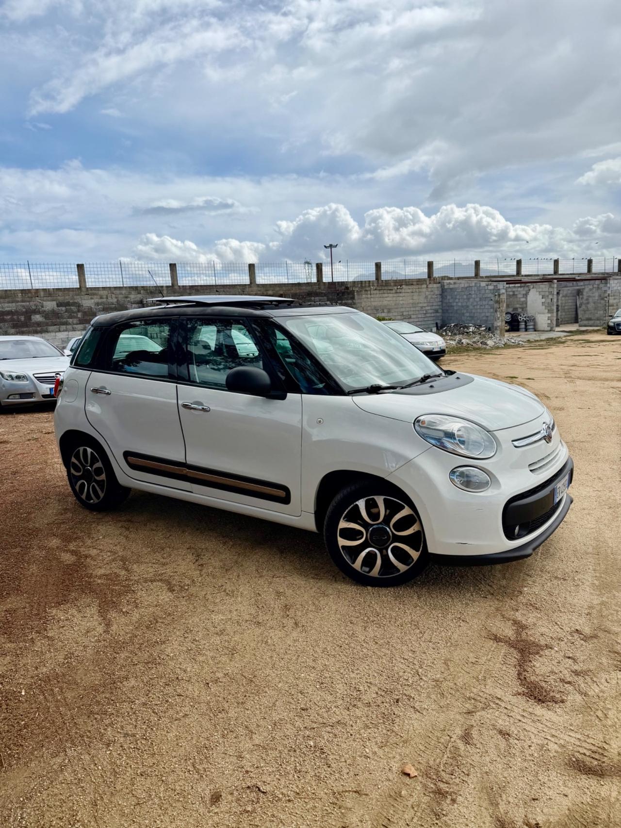 Fiat 500L 1.6 Multijet 105 CV Panoramic Edition Bianco Gelato